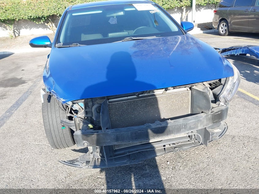 VIN KMHH35LE1JU028815 2018 HYUNDAI ELANTRA GT