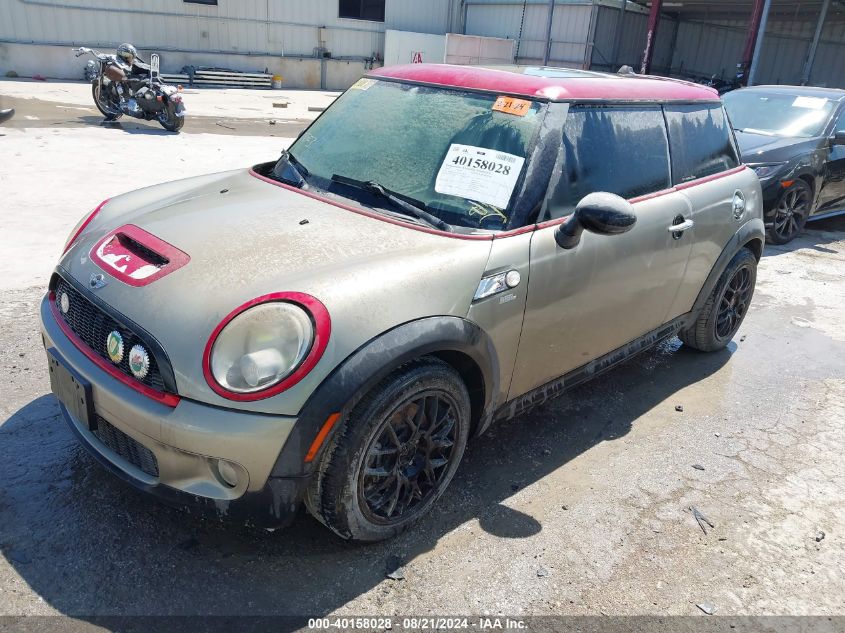 2010 Mini Cooper Hardtop S VIN: WMWMF7C55ATW89823 Lot: 40158028