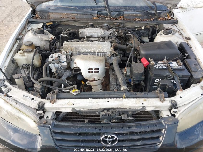 1999 Toyota Camry Le VIN: 4T1BG22K5XU512768 Lot: 40158223