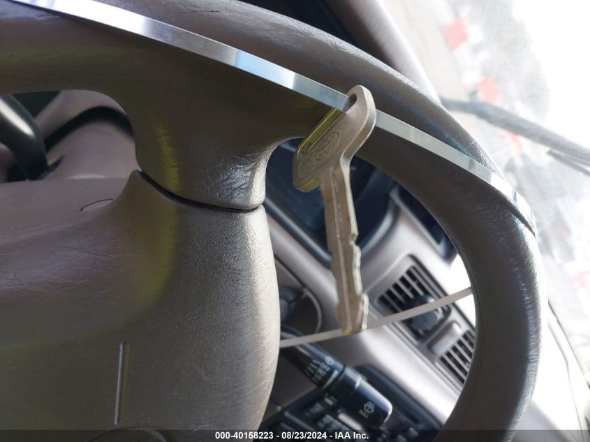 1999 Toyota Camry Le VIN: 4T1BG22K5XU512768 Lot: 40158223