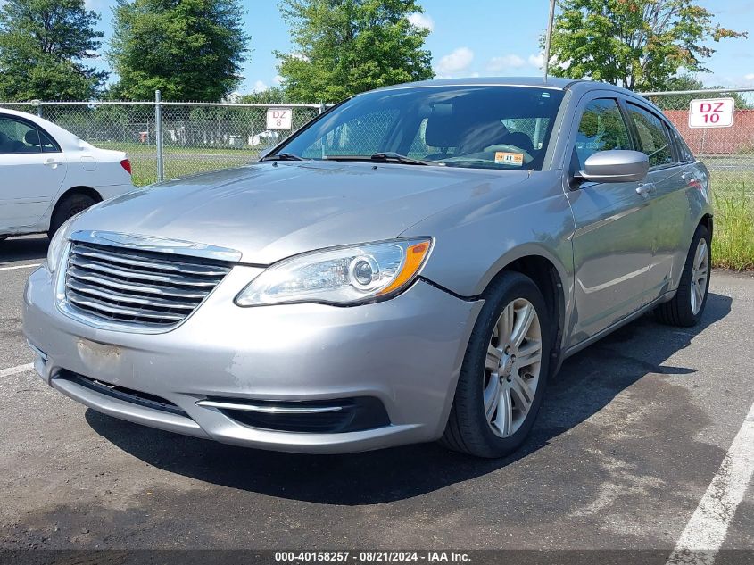 2013 Chrysler 200 Touring VIN: 1C3CCBBB4DN734328 Lot: 40158257