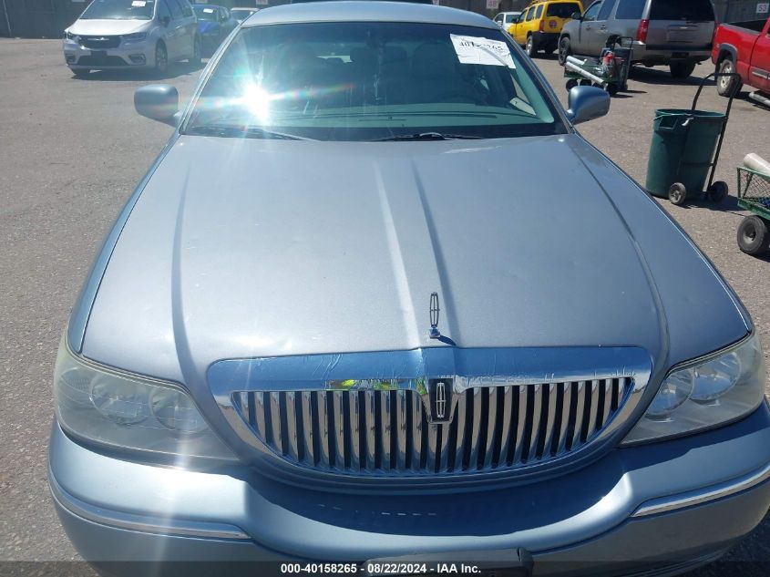 2004 Lincoln Town Car Signature VIN: 1LNHM81W64Y630763 Lot: 40158265