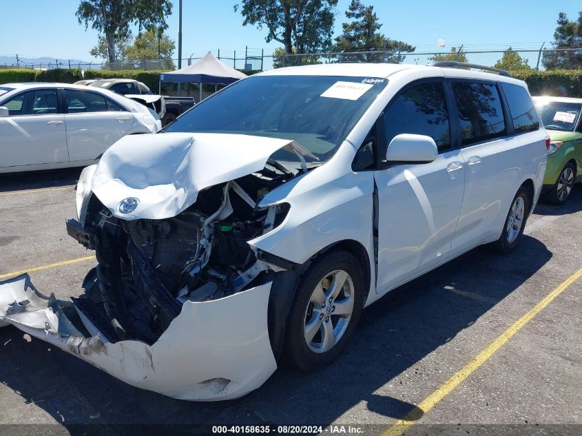 5TDKK3DC8FS596523 2015 TOYOTA SIENNA - Image 2