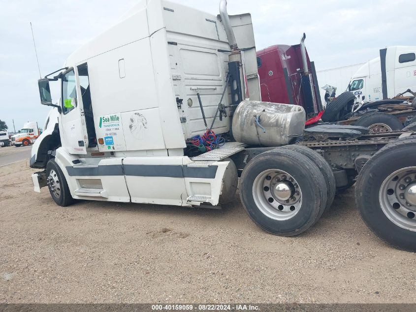 2004 Volvo Vn Vnl VIN: 4V4NC9GH64N353885 Lot: 40159059