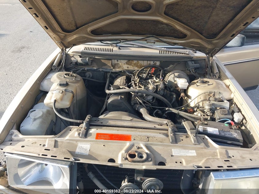 1990 Volvo 240 Dl VIN: YV1AA8846L1395981 Lot: 40159382