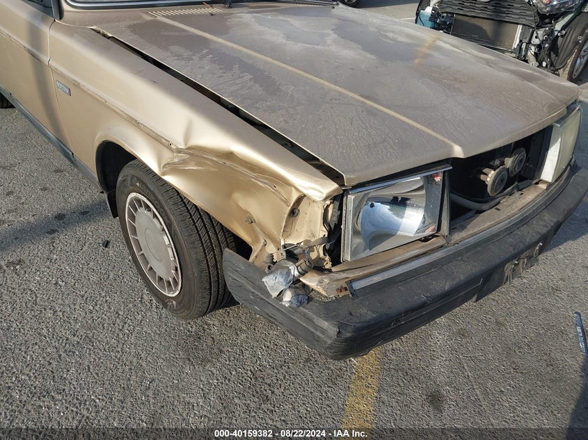 1990 Volvo 240 Dl VIN: YV1AA8846L1395981 Lot: 40159382