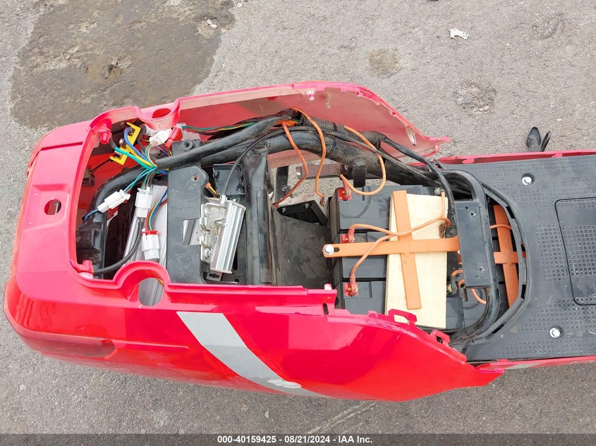 2020 AMPERE AMPERE VIN: 7J1CA1019LM000783