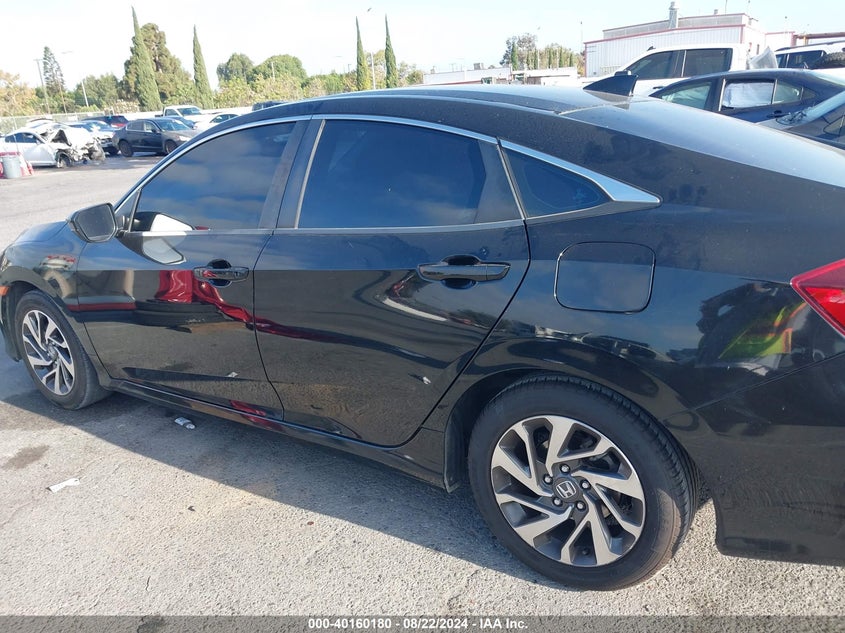 VIN 19XFC2F74JE204777 2018 HONDA CIVIC EX