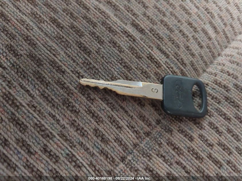 1998 Ford F-150 Lariat/Standard/Xl/Xlt VIN: 1FTZX1862WKA97572 Lot: 40160198