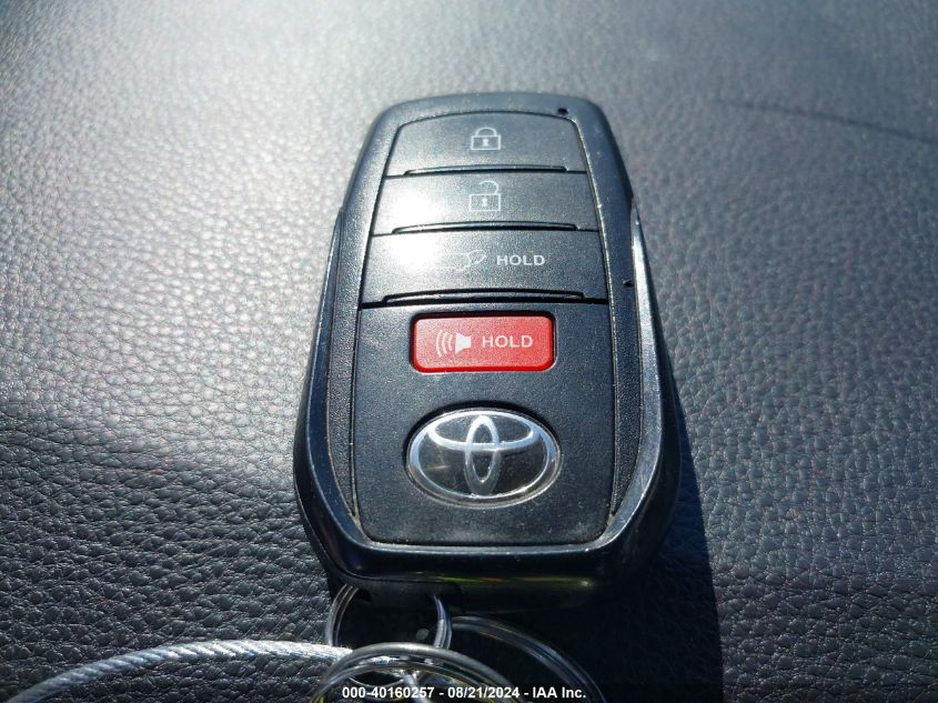 7MUDAAAG3PV066281 2023 Toyota Corolla Cross Xle