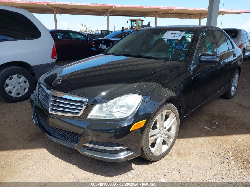 2012 Mercedes-Benz C 300 Luxury 4Matic/Sport 4Matic VIN: WDDGF8BBXCR234808 Lot: 40160839