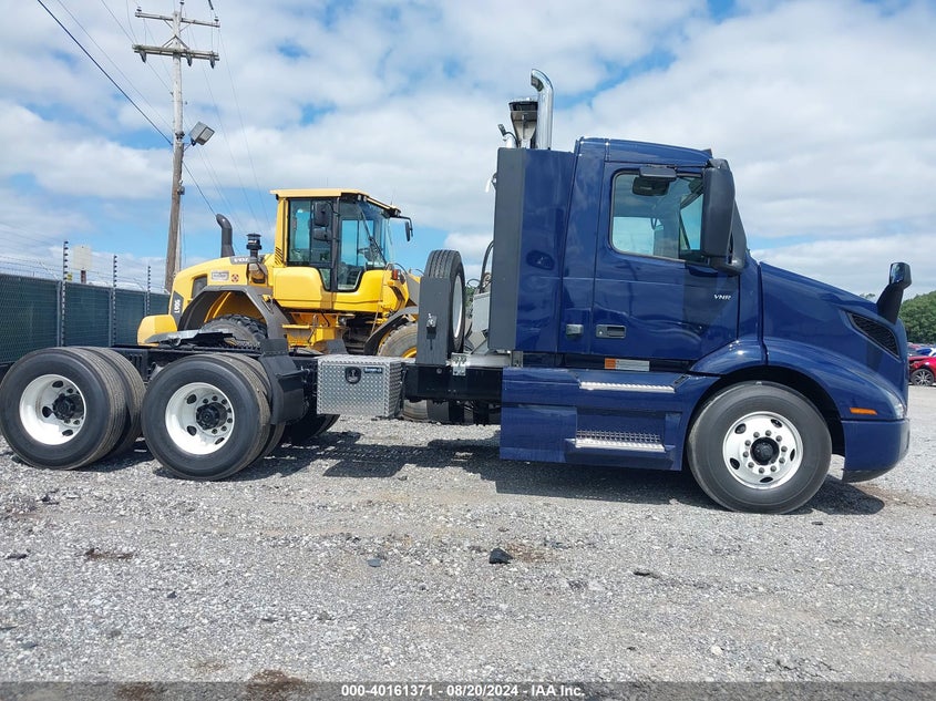 2025 Volvo Vnr VIN: 4V4WC9EHXSN663879 Lot: 40161371