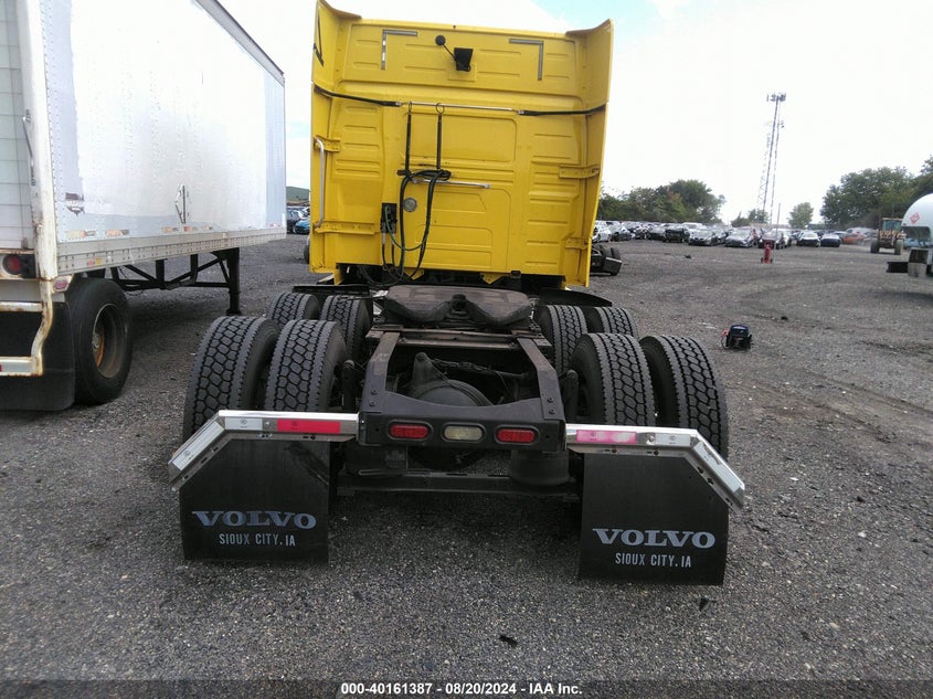 2015 Volvo Vn Vnl VIN: 4V4NC9EH6FN182352 Lot: 40161387