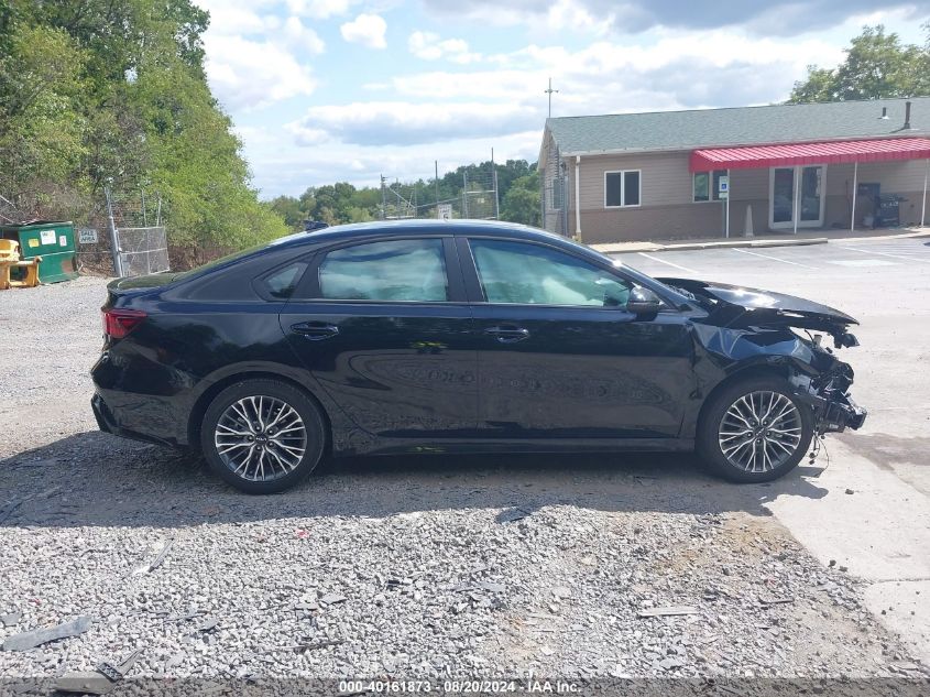 2023 Kia Forte Gt-Line VIN: 3KPF54AD7PE686107 Lot: 40161873