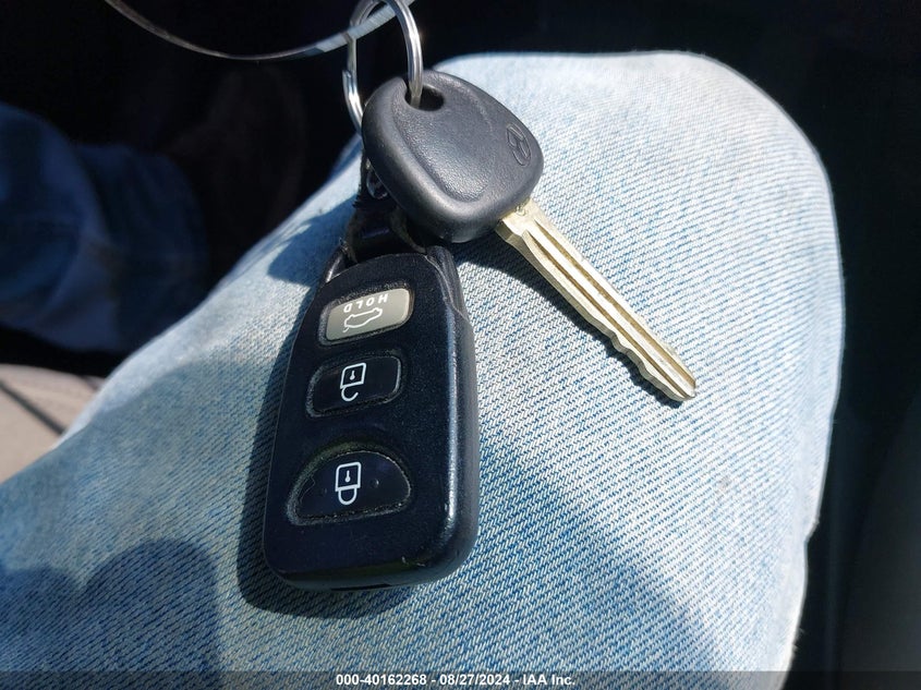 2013 HYUNDAI ELANTRA GLS - 5NPDH4AE0DH327230