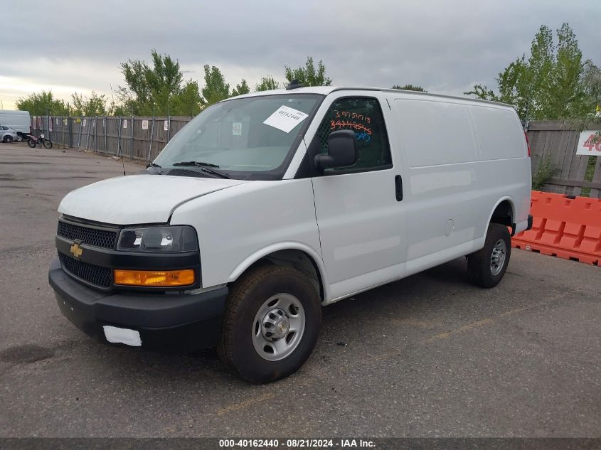 VIN 1GCWGAF72N1142965 2022 Chevrolet Express Cargo,... no.2