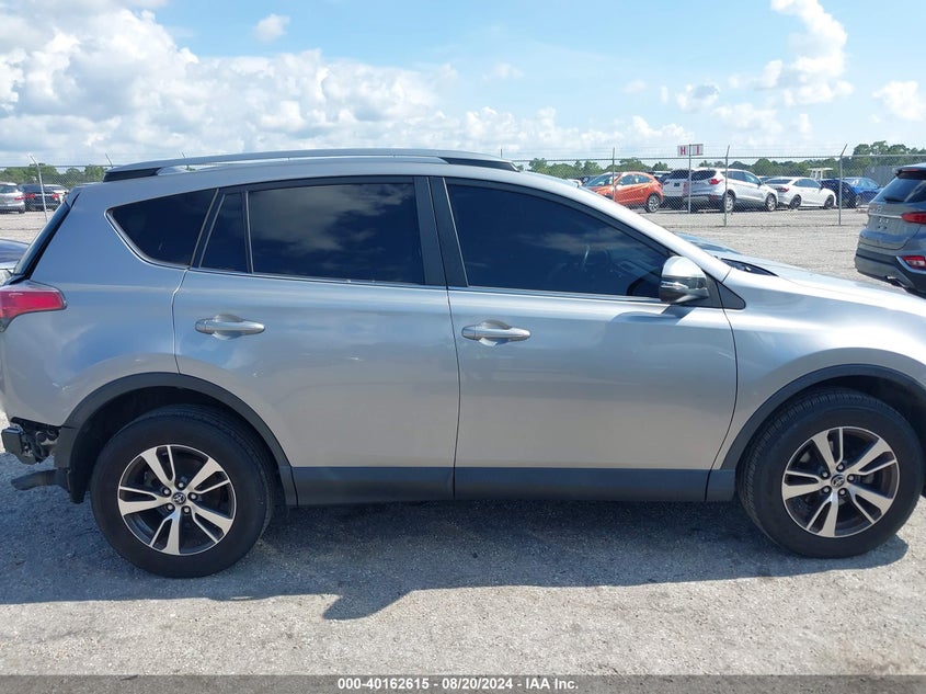 2018 TOYOTA RAV4 XLE - JTMWFREV9JD122576