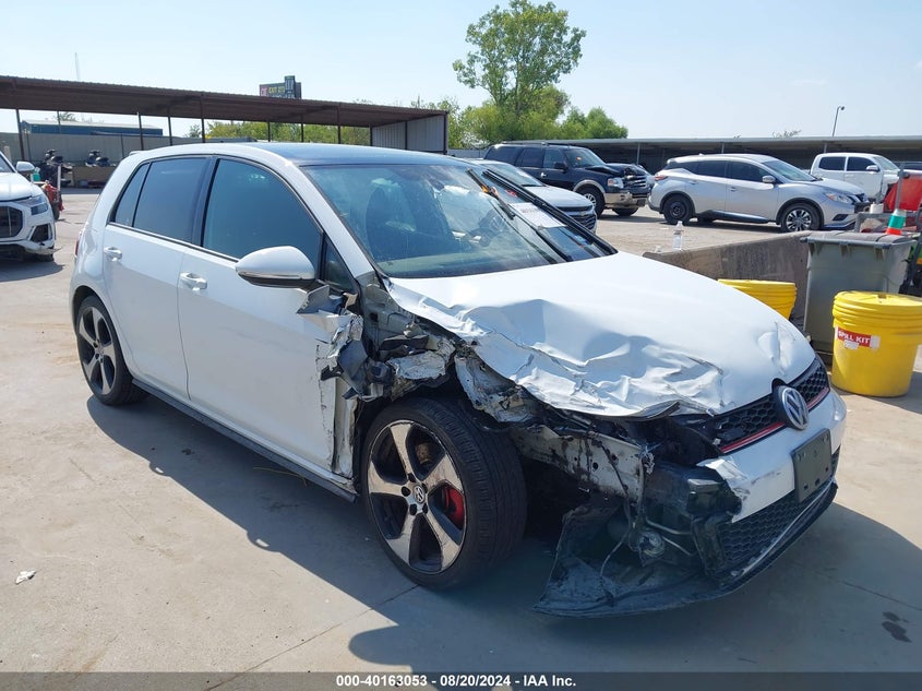 2015 VOLKSWAGEN GOLF GTI 2.0T SE 4-DOOR - 3VW5T7AU2FM046021