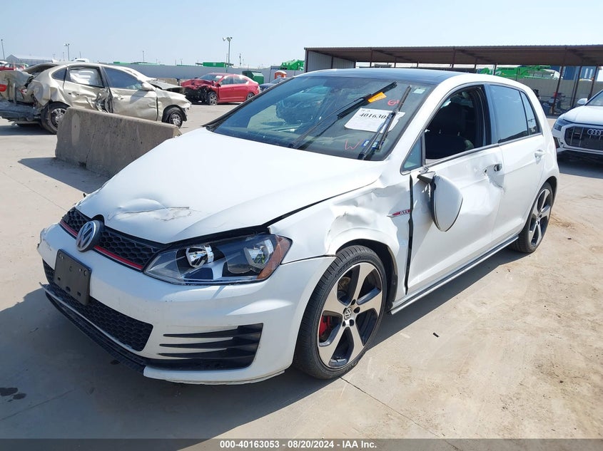 2015 VOLKSWAGEN GOLF GTI 2.0T SE 4-DOOR - 3VW5T7AU2FM046021