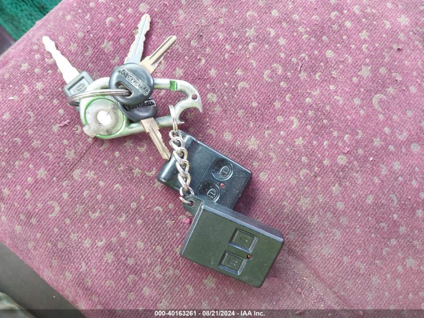 1995 Chevrolet Gmt-400 K1500 VIN: 1GCEK14K7SZ215276 Lot: 40163261