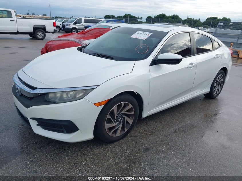 VIN 19XFC2F71JE000101 2018 HONDA CIVIC EX