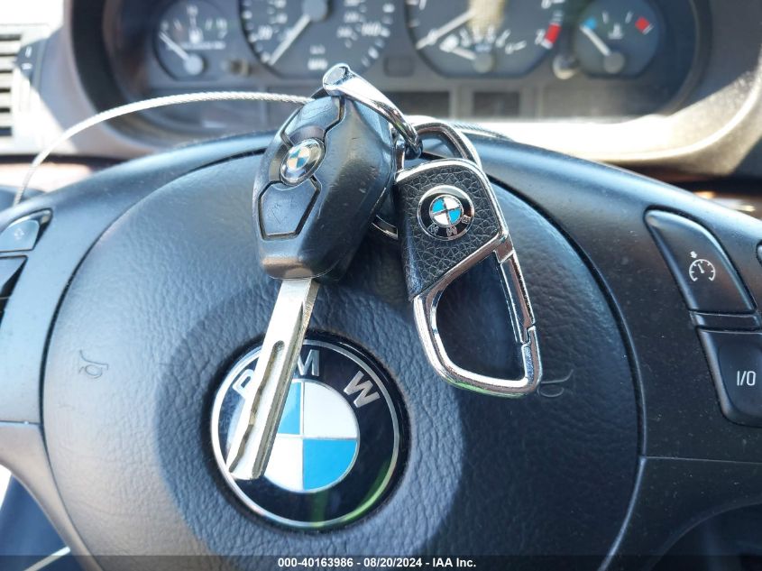 2004 BMW 325Ci VIN: WBABW33404PL30111 Lot: 40163986