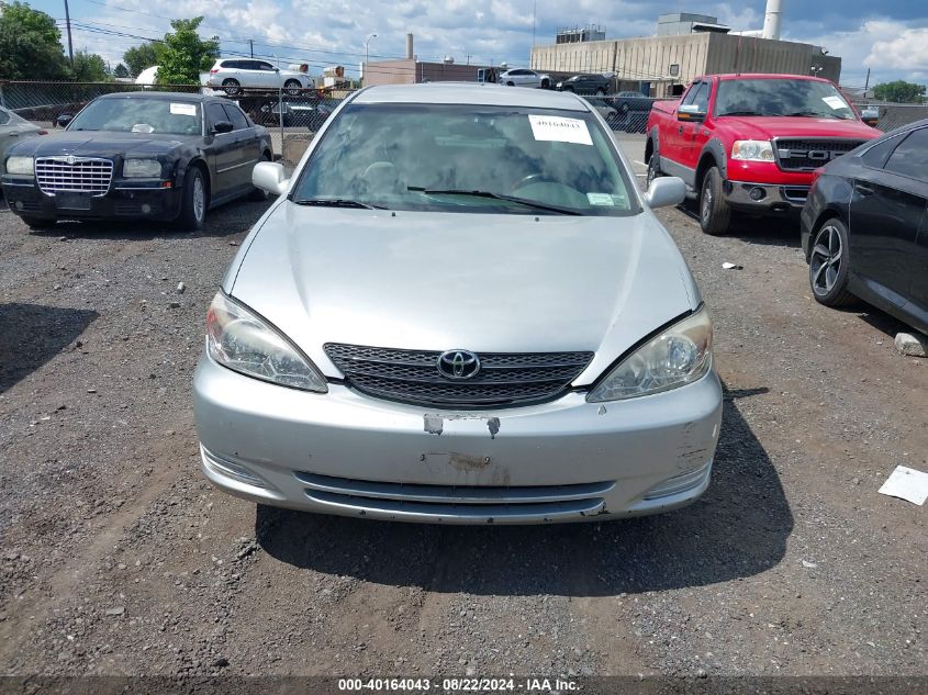 2004 Toyota Camry Le VIN: 4T1BE32K84U881728 Lot: 40164043