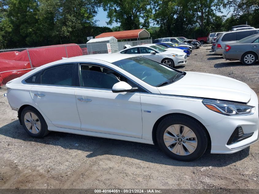 2018 Hyundai Sonata Hybrid Se VIN: KMHE24L3XJA083697 Lot: 40164051