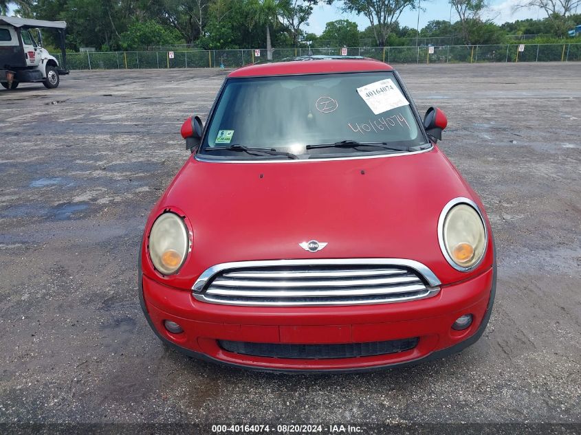 2009 Mini Cooper VIN: WMWMF33529TU71536 Lot: 40164074