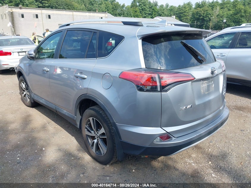 2016 TOYOTA RAV4 XLE - 2T3RFREV4GW519525