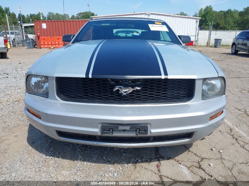 2007 Ford Mustang V6 Deluxe/V6 Premium VIN: 1ZVFT84N575293944 Lot: 40164989