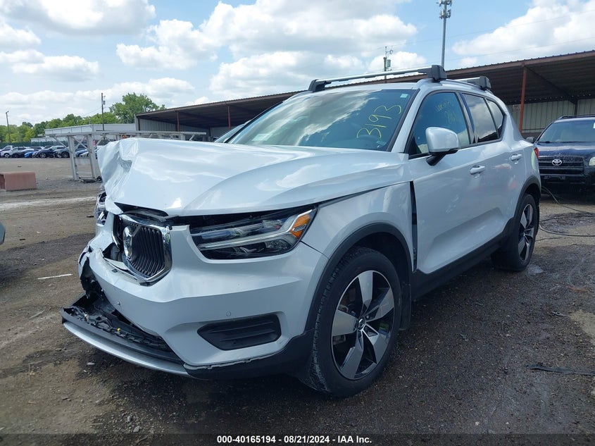 VIN YV4162UK1L2263193 2020 VOLVO XC40 T5 MOMENTUM