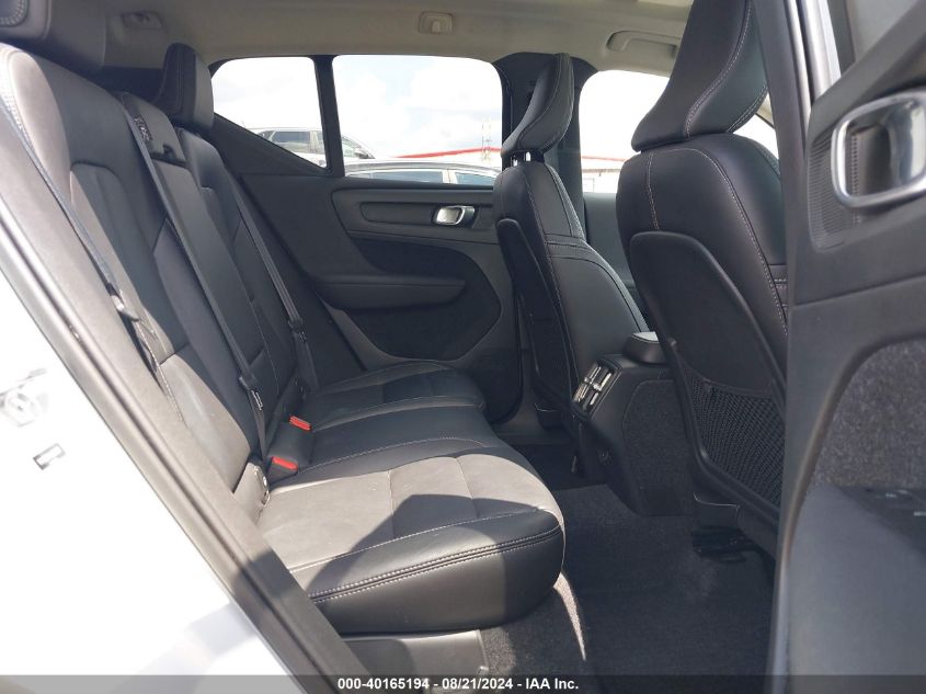 VIN YV4162UK1L2263193 2020 VOLVO XC40 T5 MOMENTUM