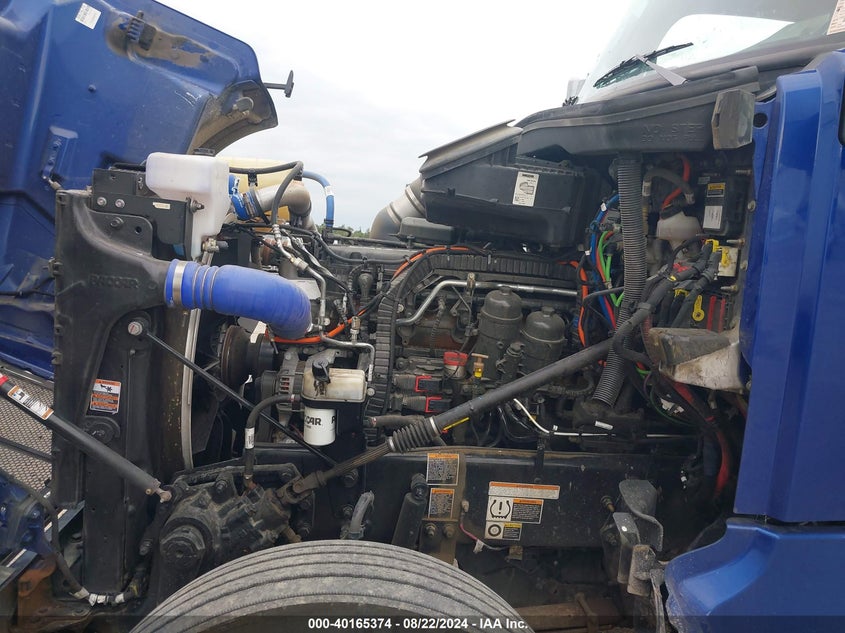 2023 PETERBILT 567 (VIN: 1XPCDP9X8PD887679
