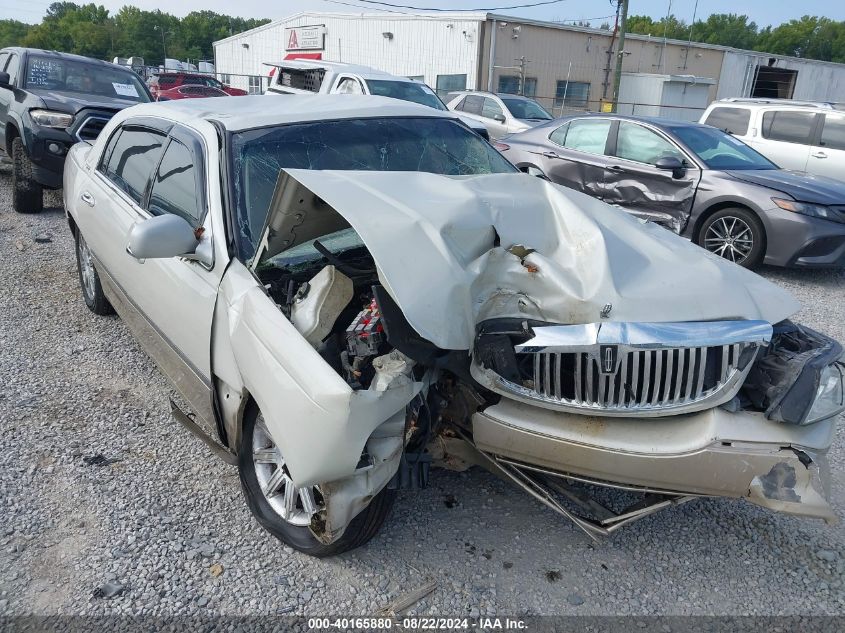 2006 Lincoln Town Car Signature Limited VIN: 1LNHM82V46Y627420 Lot: 40165880