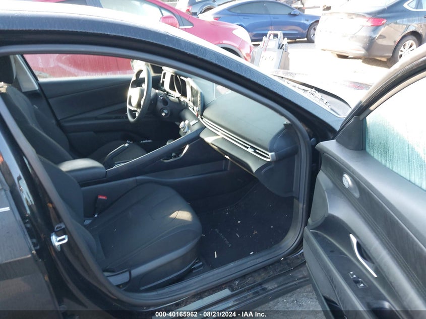 VIN 5NPLL4AG2NH075302 2022 HYUNDAI ELANTRA SE