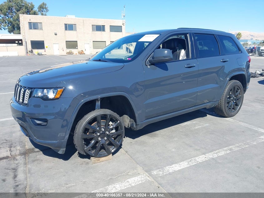 VIN 1C4RJEAG2HC883221 2017 JEEP GRAND CHEROKEE ALTITUDE 4X2