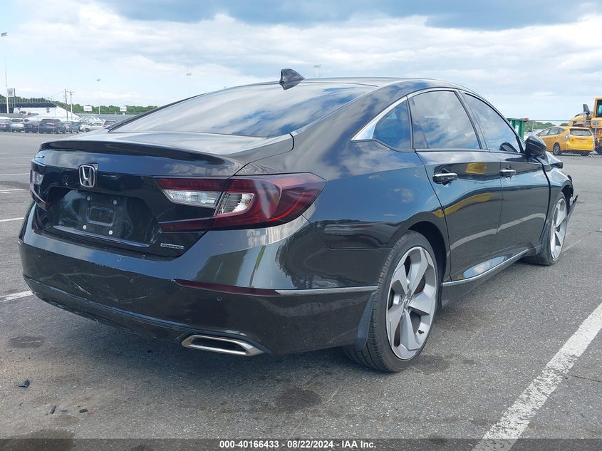VIN 1HGCV1F96JA038677 2018 HONDA ACCORD TOURING