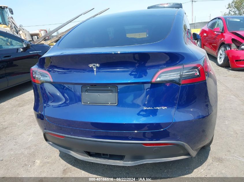 2022 Tesla Model Y Long Range Dual Motor All-Wheel Drive VIN: 7SAYGDEE2NF551326 Lot: 40166516