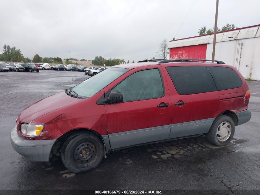 1998 Toyota Sienna Le VIN: 4T3ZF13C2WU070167 Lot: 40166679