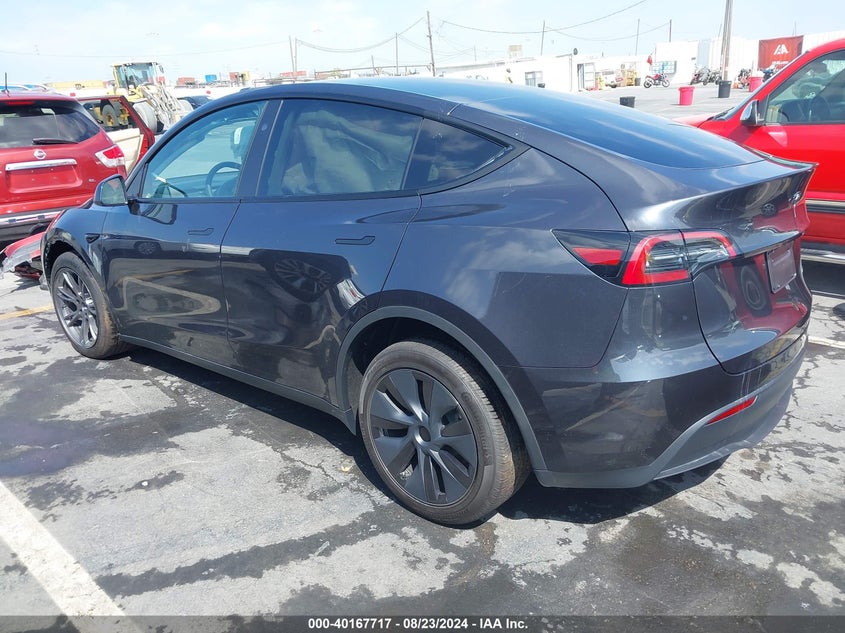 VIN 7SAYGDEE0RF125799 2024 TESLA MODEL Y
