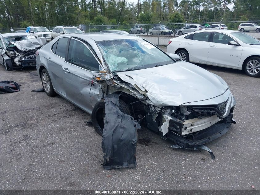 4T1B11HK8JU520857 2018 Toyota Camry Le