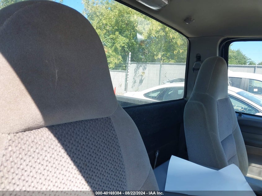 2001 Ford F-250 Xl/Xlt VIN: 1FTNF21F61ED59232 Lot: 40169384