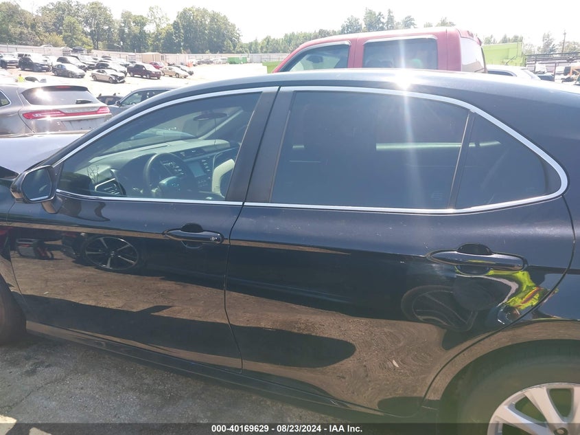 2018 TOYOTA CAMRY LE - 4T1B11HK4JU588704