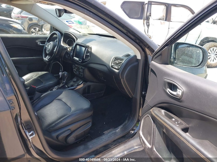 VIN 3C4NJDCB6JT100440 2018 JEEP COMPASS LIMITED 4X4