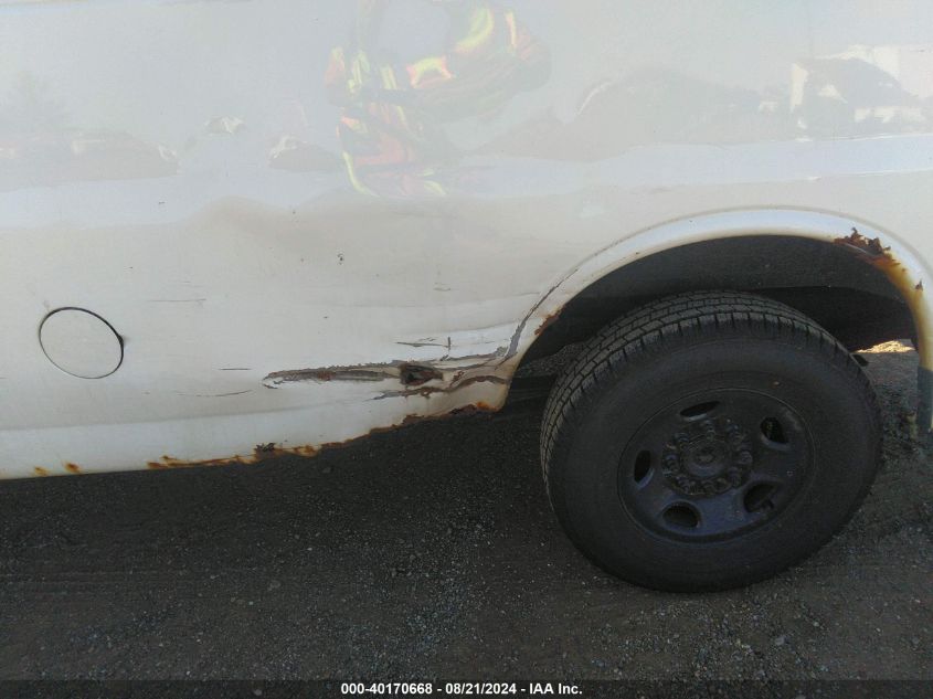 2008 Chevrolet Express Work Van VIN: 1GCGG25K381117805 Lot: 40170668