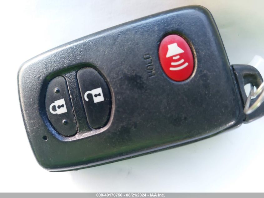 2015 Toyota Prius Two VIN: JTDKN3DU5F1965819 Lot: 40170750