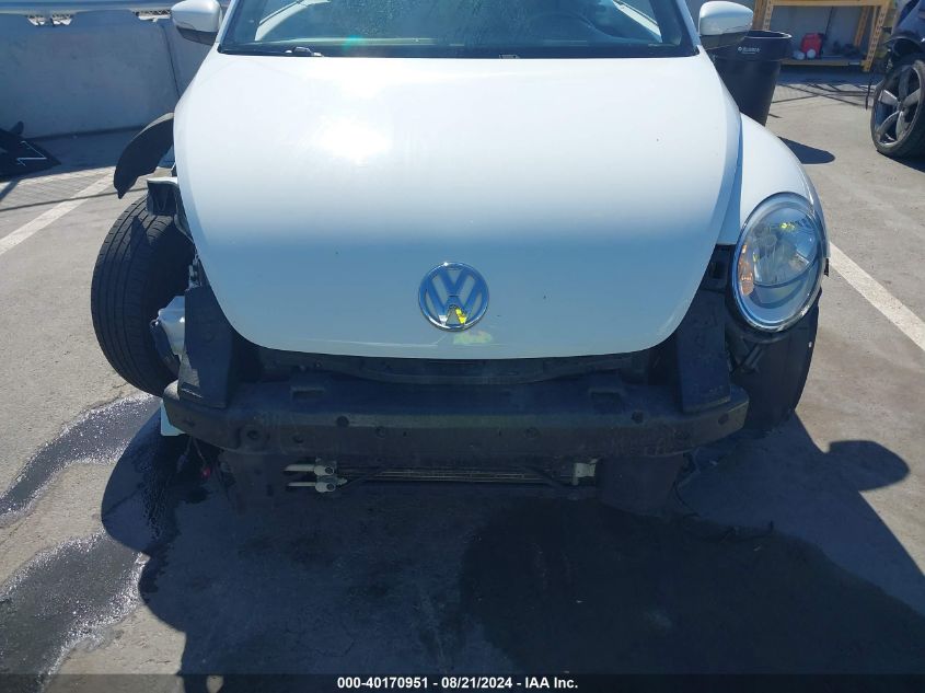 2015 Volkswagen Beetle 1.8T VIN: 3VW517ATXFM812932 Lot: 40170951