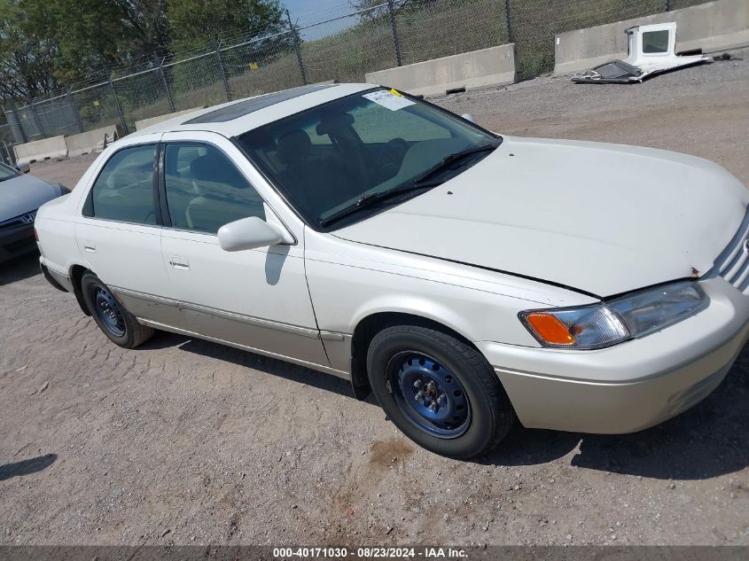 1999 Toyota Camry Le VIN: JT2BG28K3X0329249 Lot: 40171030