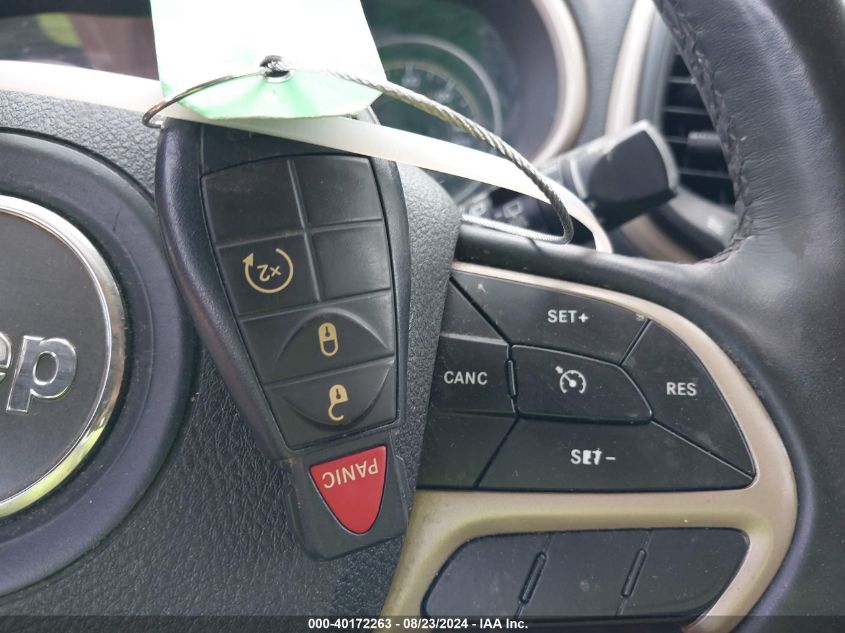 2018 JEEP CHEROKEE LATITUDE 4X4 - 1C4PJMCX6JD615027